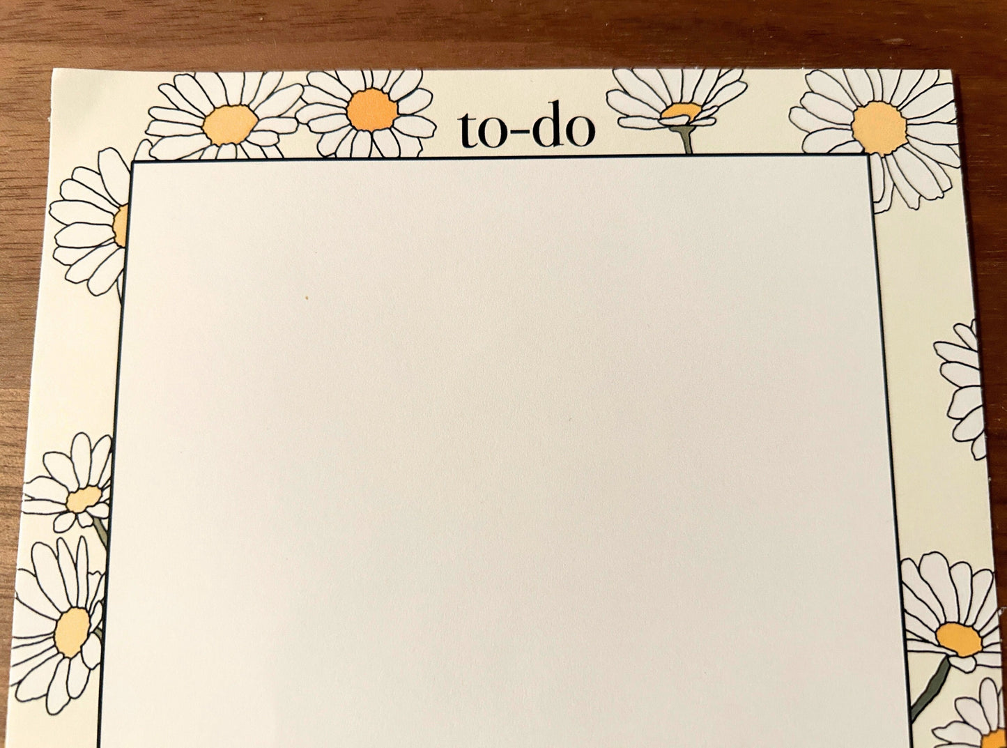 notepad - daisy to-do List in color